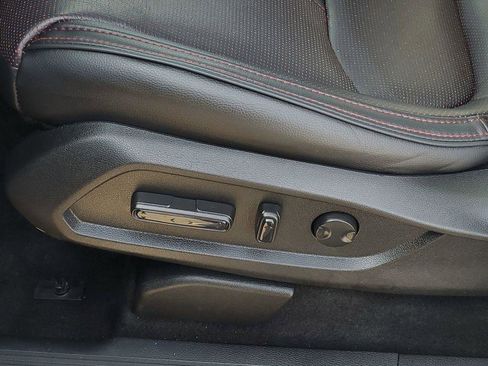 Used 2025 Honda Pilot Black Edition image 10