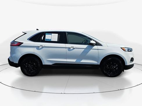 Used 2024 Ford Edge SEL AWD/4WD image 3