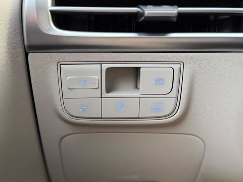 New 2026 Hyundai Tucson Limited image 27