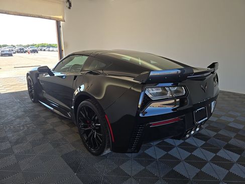 Used 2019 Chevrolet Corvette Z06 RWD image 7