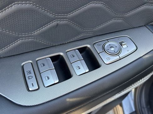 Used 2020 Hyundai Palisade Limited image 18