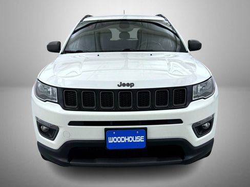 Used 2021 Jeep Compass Latitude AWD/4WD image 2