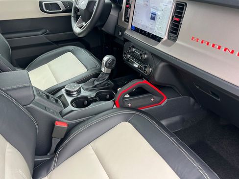 New 2026 Ford Bronco Outer Banks AWD/4WD image 22