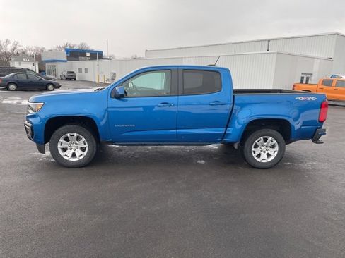 Used 2022 Chevrolet Colorado LT w/ Safety Package image 8