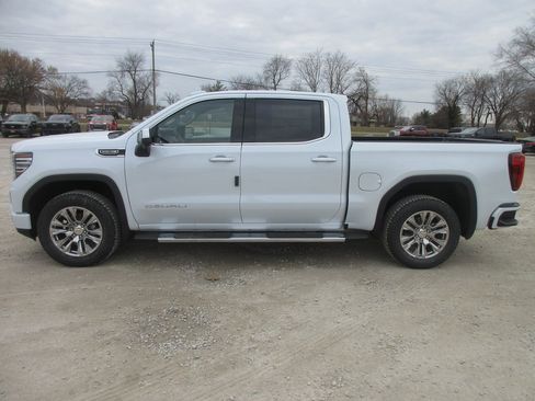 New 2026 GMC Sierra 1500 Denali image 10