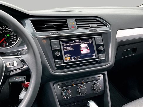 Used 2020 Volkswagen Tiguan S FWD image 7