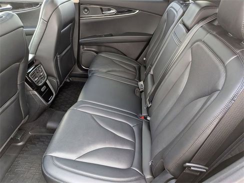 Certified 2022 Lincoln Nautilus Reserve w/ Equipment Group 201A image 27