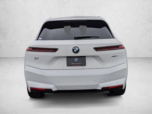 New 2026 BMW iX xDrive60 image 8