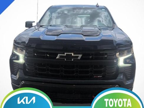 Used 2023 Chevrolet Silverado 1500 LT Trail Boss AWD/4WD image 1