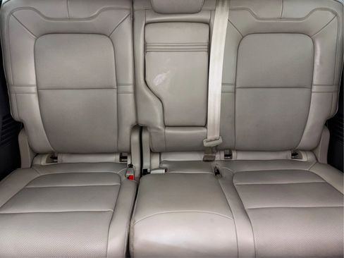 Used 2022 Lincoln Corsair AWD w/ Equipment Group 101A image 20