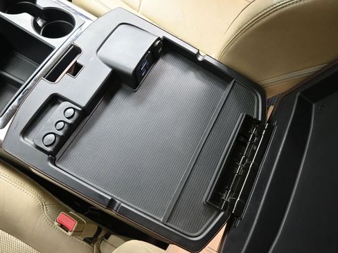 Used 2013 RAM 2500 Laramie w/ Convenience Group image 26