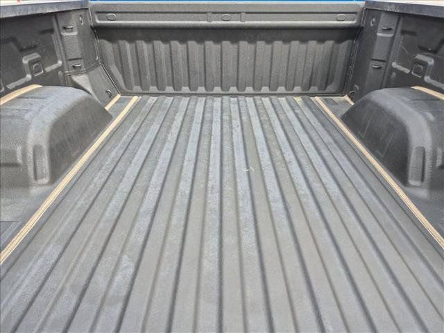 Used 2023 GMC Sierra 1500 Elevation AWD/4WD image 10