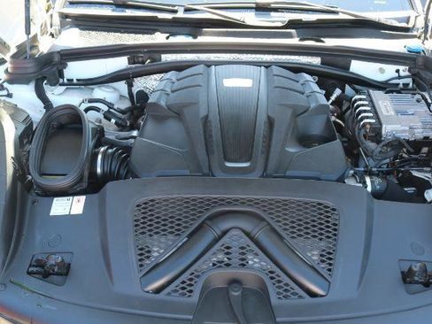 Used 2019 Porsche Macan S w/ Premium Package Plus AWD/4WD image 27