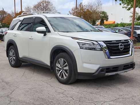 Used 2024 Nissan Pathfinder SL image 55