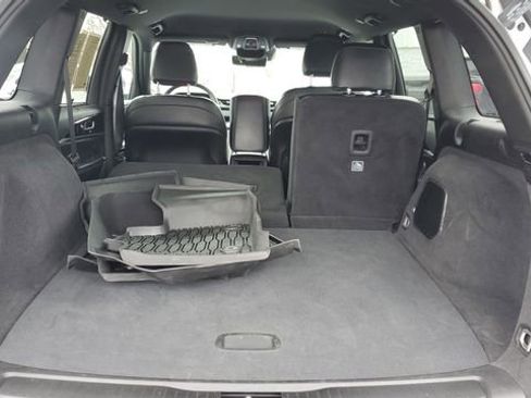 Certified 2022 Jeep Grand Cherokee Trailhawk w/ Advanced Protech Group II image 30