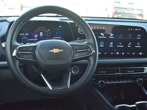 Used 2024 Chevrolet Traverse LS image 20