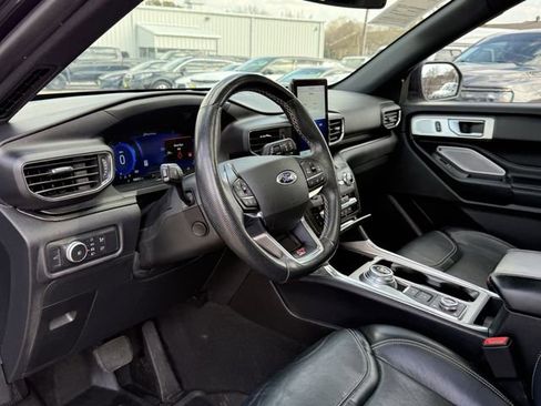 Used 2020 Ford Explorer ST w/ ST Street Pack image 15
