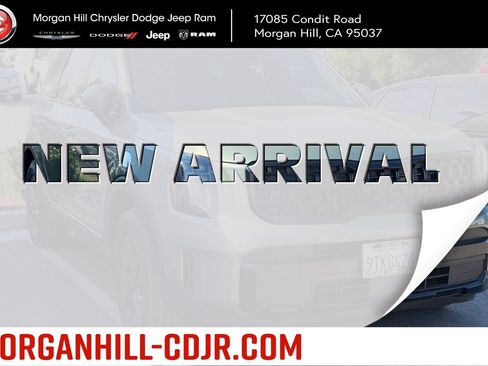 Used 2025 Kia Telluride AWD image 1