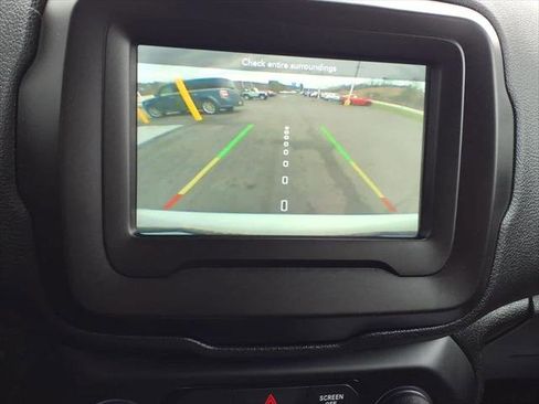 Used 2019 Jeep Renegade Altitude w/ Quick Order Package 2XM AWD/4WD image 22