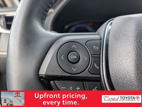 Used 2023 Toyota Venza Limited image 18