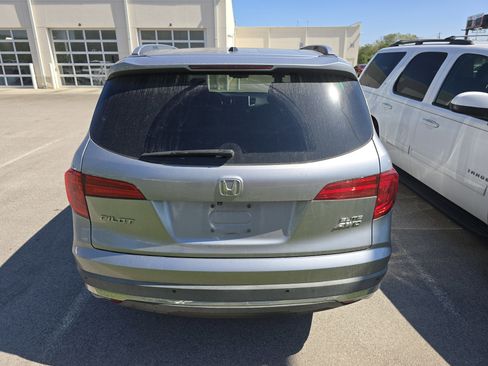 Used 2017 Honda Pilot Elite image 3