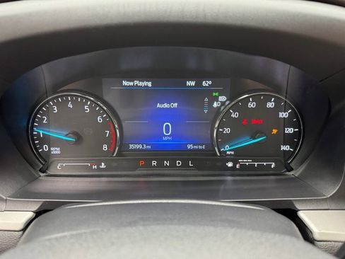 Used 2022 Ford Explorer XLT w/ Equipment Group 202A image 15