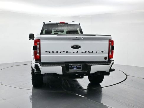 New 2025 Ford F250 XLT w/ Black Appearance Package image 9