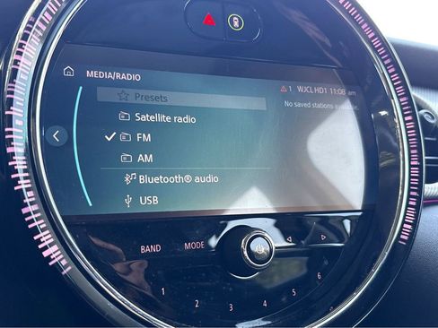 Used 2023 MINI Cooper S FWD image 9