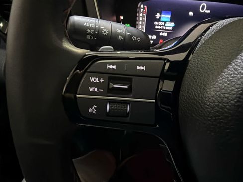 Used 2025 Honda Pilot Black Edition image 38