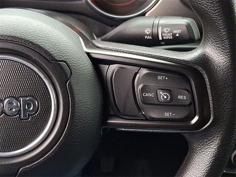 Used 2018 Jeep Wrangler Unlimited Sport image 21