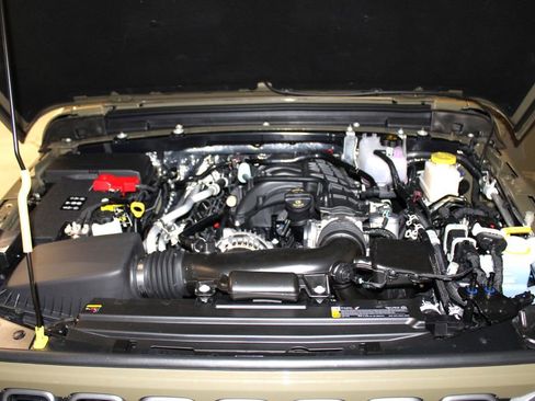 New 2026 Jeep Gladiator Sport image 33