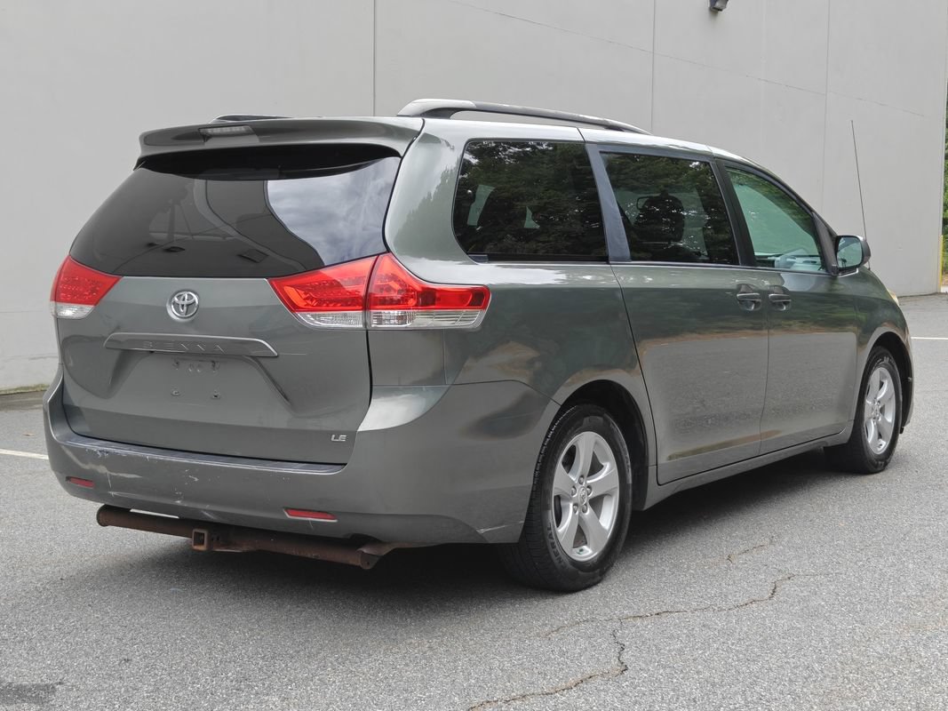 Used 2011 Toyota Sienna LE FWD image 4