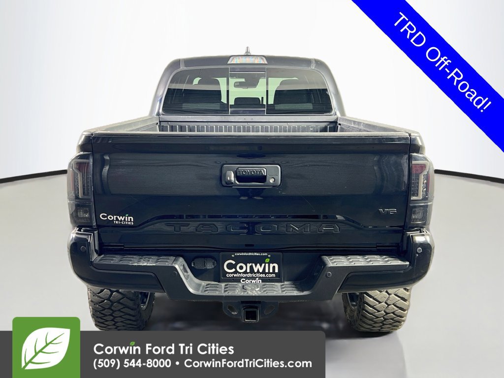 Used 2022 Toyota Tacoma TRD Off-Road w/ Technology Package AWD/4WD image 13