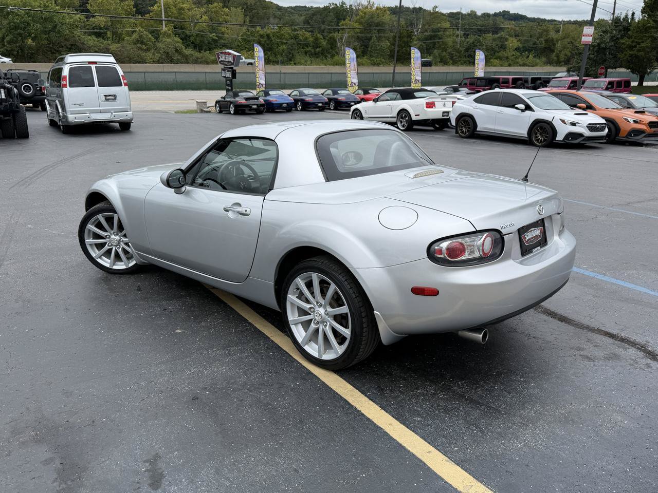 Used 2007 MAZDA MX-5 Miata Touring RWD image 6