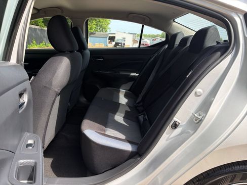 Used 2025 Nissan Versa SV FWD image 23