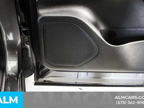 Used 2024 Nissan Rogue SV image 45