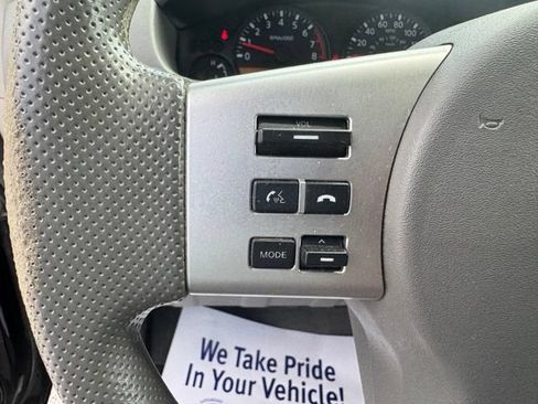 Used 2013 Nissan Frontier SV w/ SV Value Truck Pkg AWD/4WD image 14