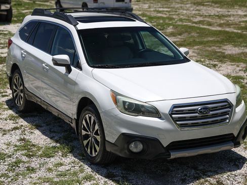 Used 2015 Subaru Outback 2.5i Limited AWD/4WD image 15
