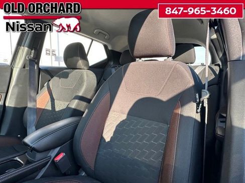 Used 2024 Nissan Kicks SR image 13