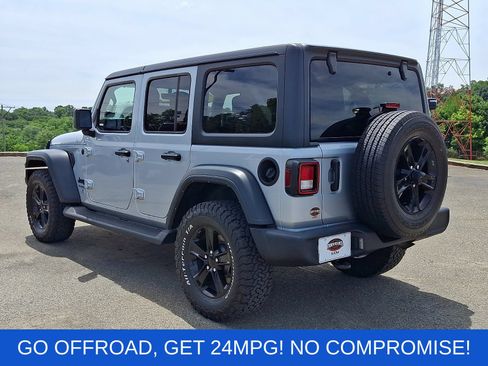 Used 2022 Jeep Wrangler Unlimited Sport AWD/4WD image 5