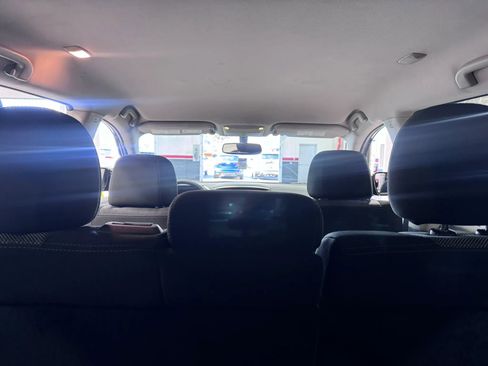 Used 2017 Nissan Pathfinder SV image 33