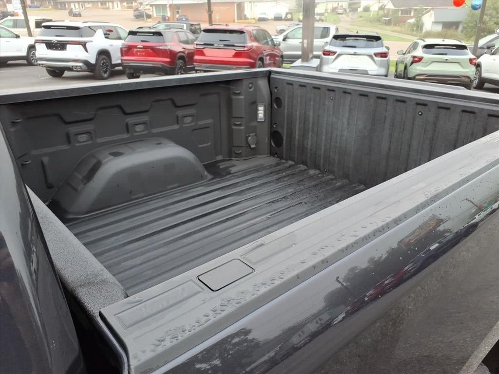 Used 2023 Chevrolet Silverado 1500 RST AWD/4WD image 14