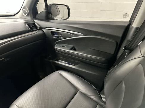 Used 2023 Honda Ridgeline RTL-E image 13