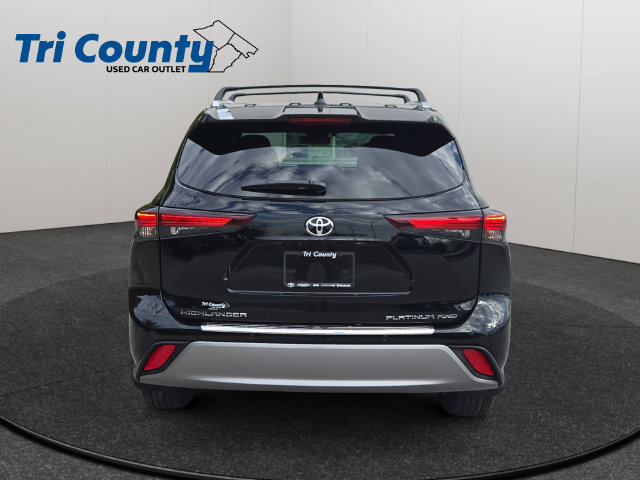 Certified 2026 Toyota Highlander Platinum AWD/4WD image 7
