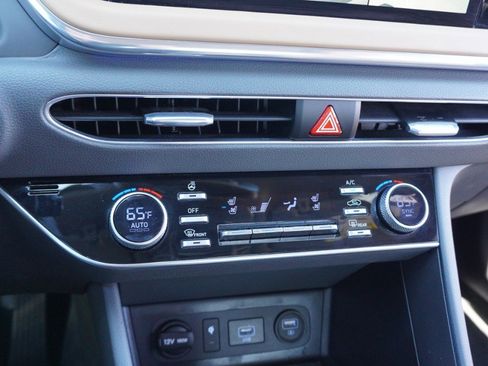 Used 2021 Hyundai Sonata Limited image 19