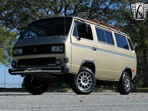 Used 1987 Volkswagen Vanagon image 2
