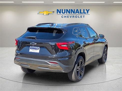 Certified 2025 Chevrolet Trax ACTIV w/ Driver Confidence Package image 5