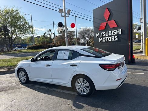 Used 2025 Nissan Sentra S image 8