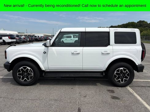 Used 2025 Ford Bronco Outer Banks AWD/4WD image 6