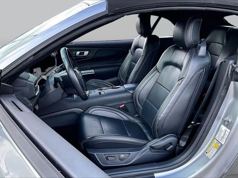 Used 2025 Ford Mustang Premium RWD image 7
